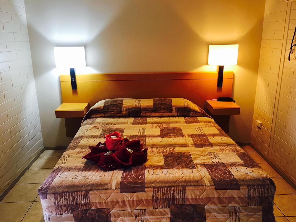 Tom Price Hotel Motel Esterno foto